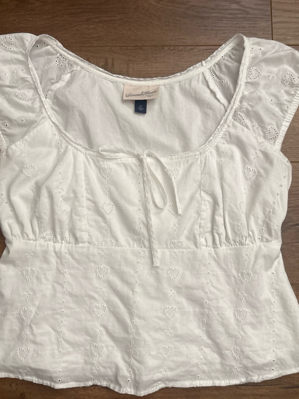 Universal Thread White Eyelet Tie-Front Peplum Top